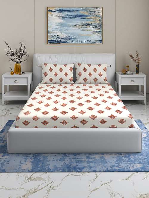 quirky home rome cotton blend fitted queen bedsheet with 2 pillow cover | beige trophy