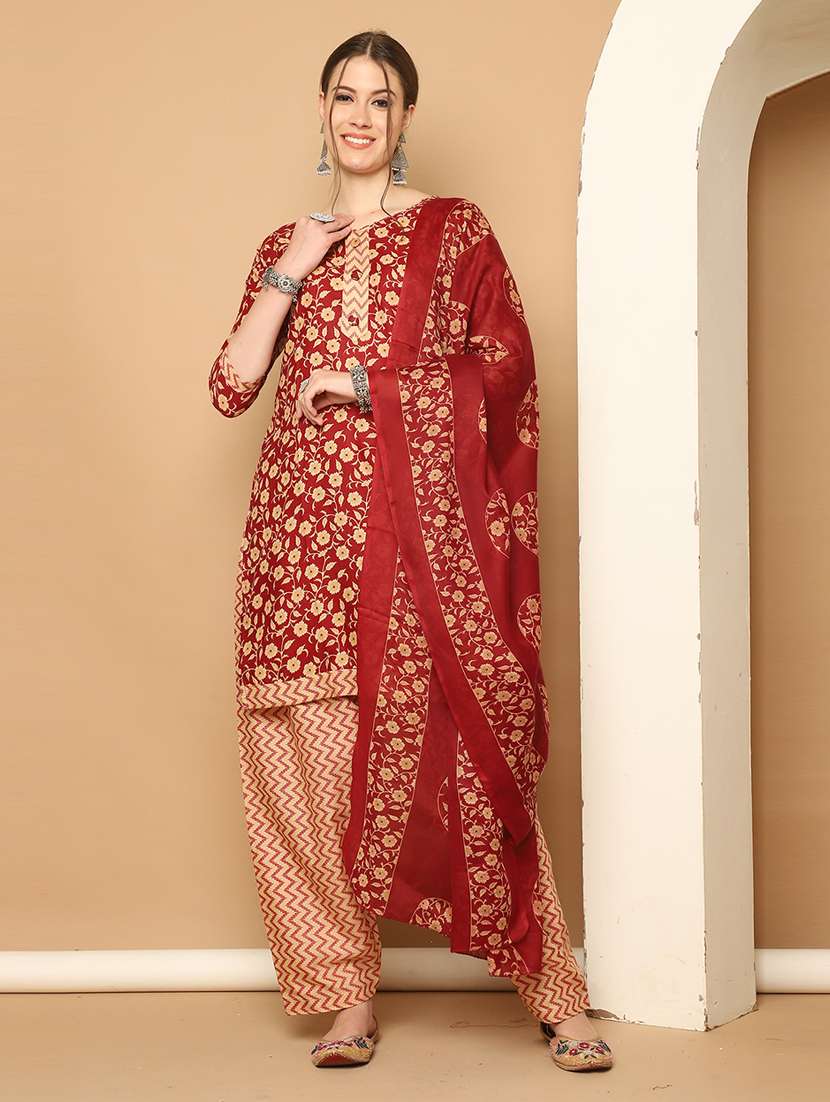 women three quarter sleeve kurta salwar with dupatta set