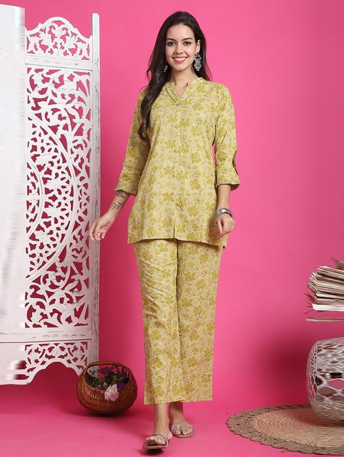 women printed cotton top and trouser co-ord set - 21650371 -  Standard Image - 0