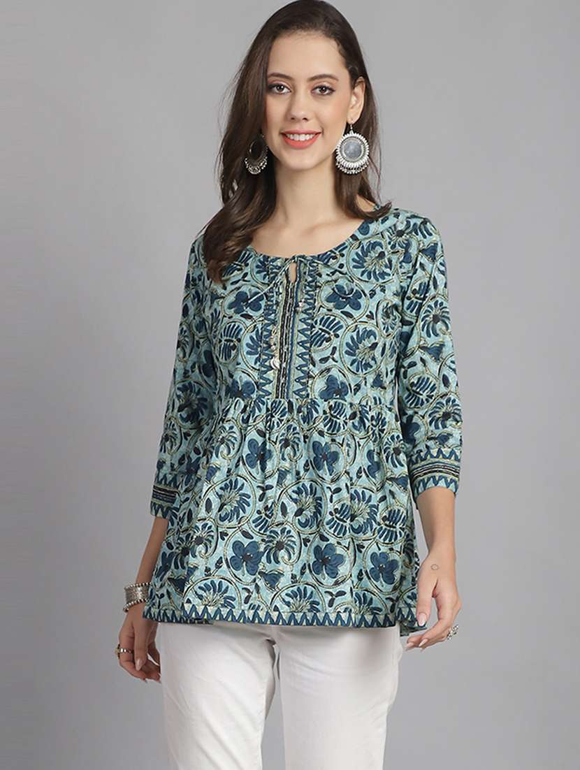 women printed three quarter sleeve tunic
