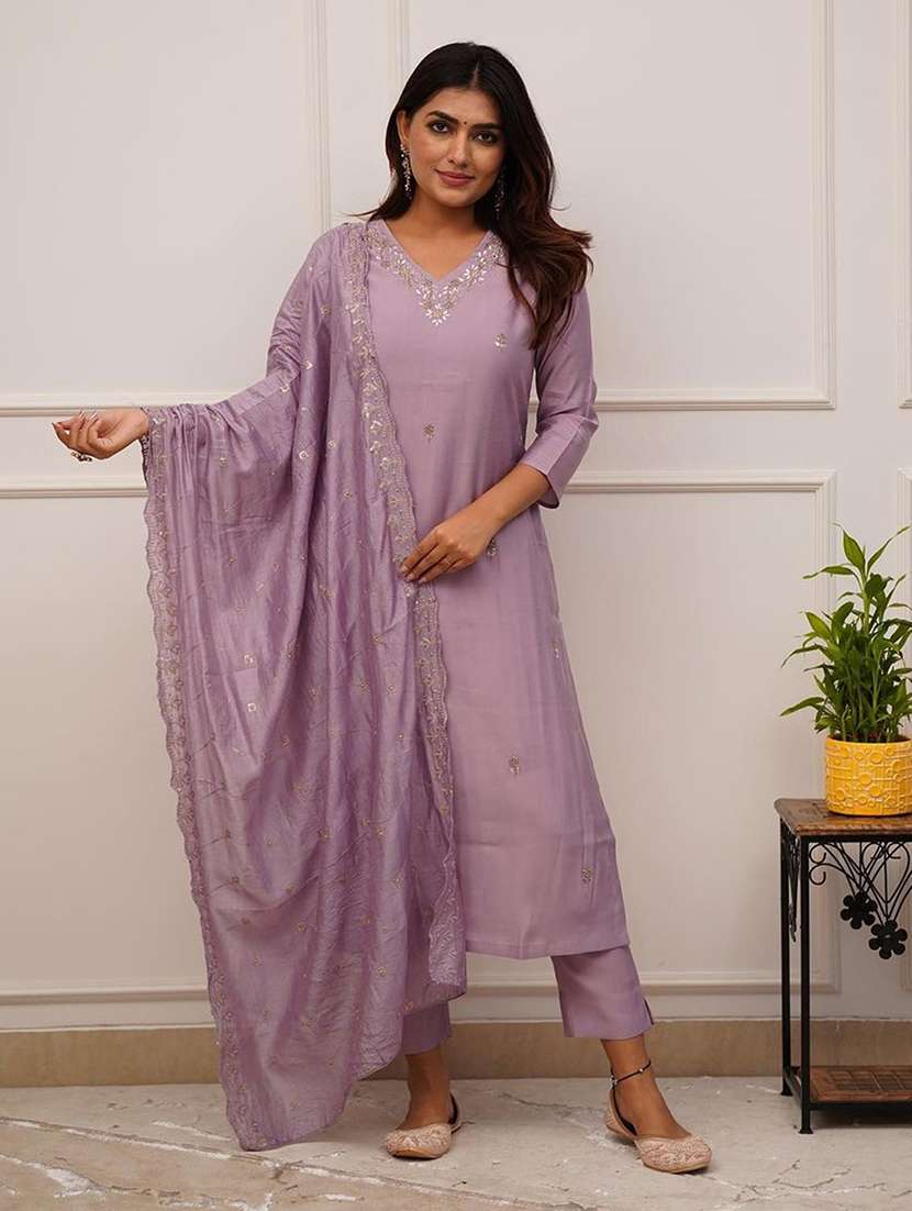 women embroidered kurta pant set with duaptta
