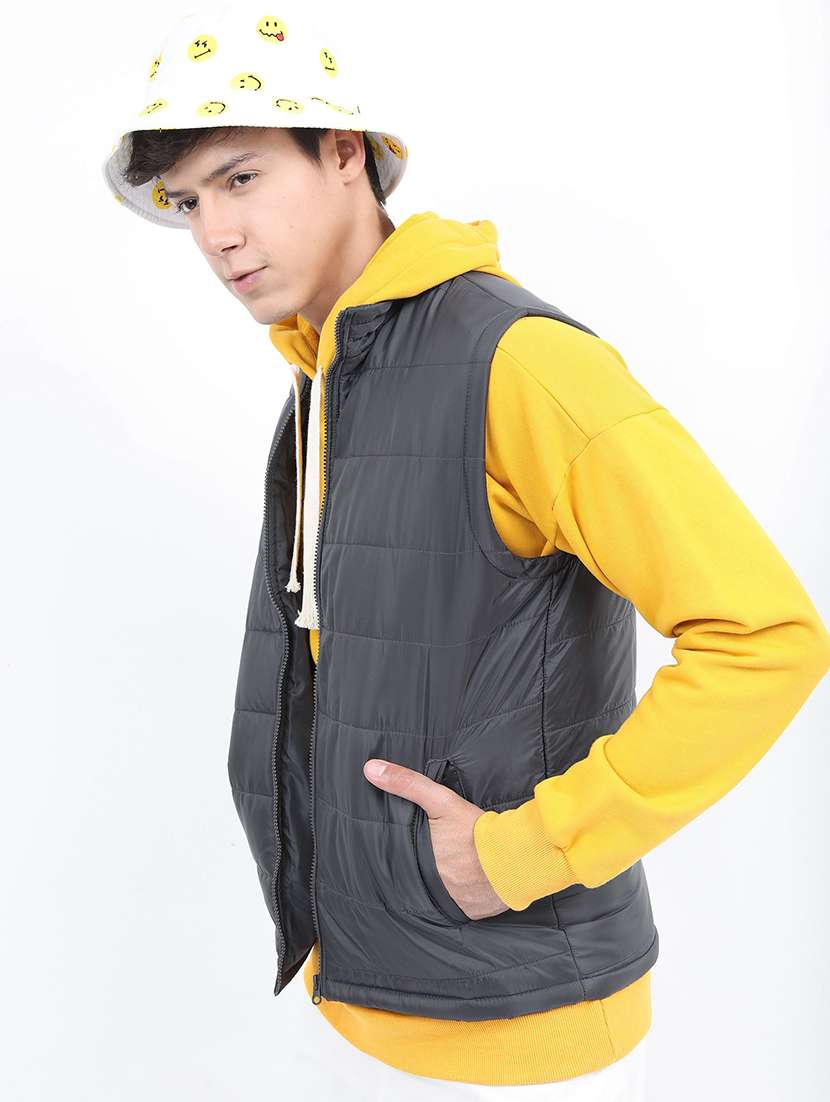 men solid sleeveless quilted jacket - 21651036 -  Standard Image - 1