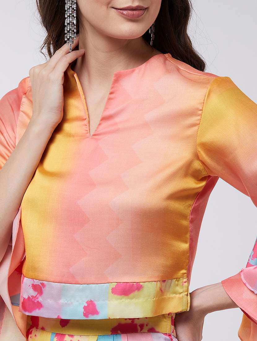 women tie and dyed bell sleeves crop top - 21651108 -  Standard Image - 4