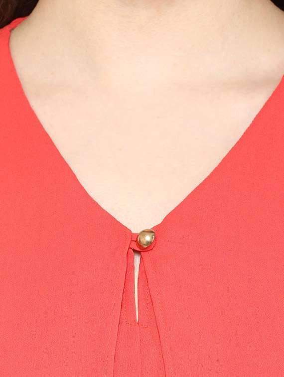 women coral key hole neck high-low top - 21651255 - Standard Image - 4