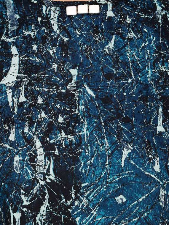 women printed short sleeves crop top - 21651325 -  Standard Image - 4