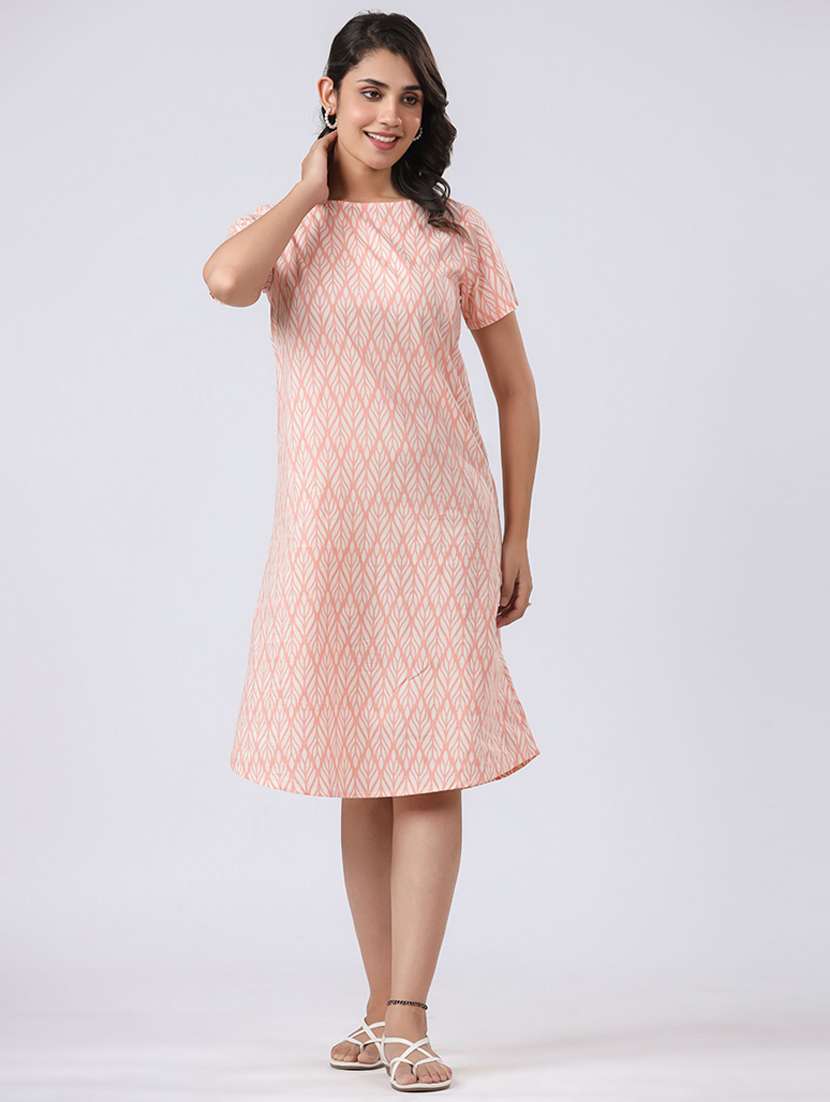 women printed short sleeves a-line dress - 21651941 -  Standard Image - 1