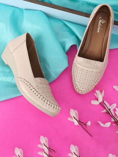 women cream cut work slip on loafer - 21652889 -  Standard Image - 0