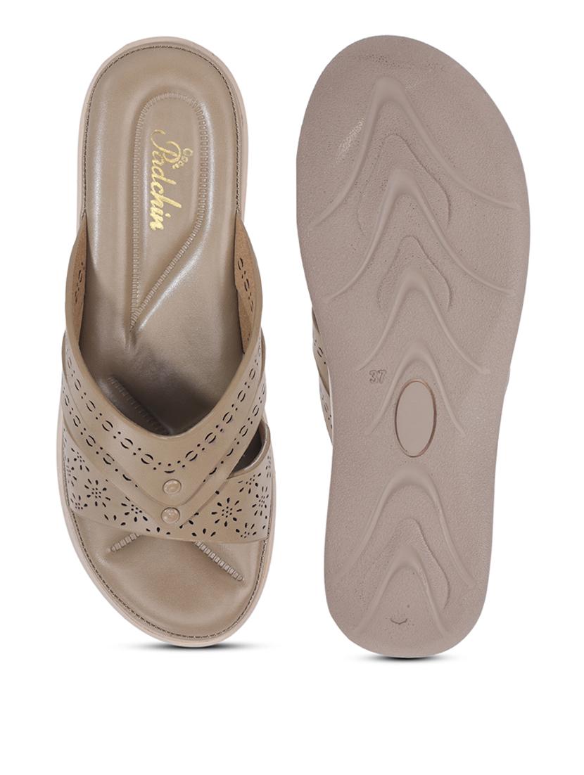 women cut work platform wedge - 21652914 - Standard Image - 4