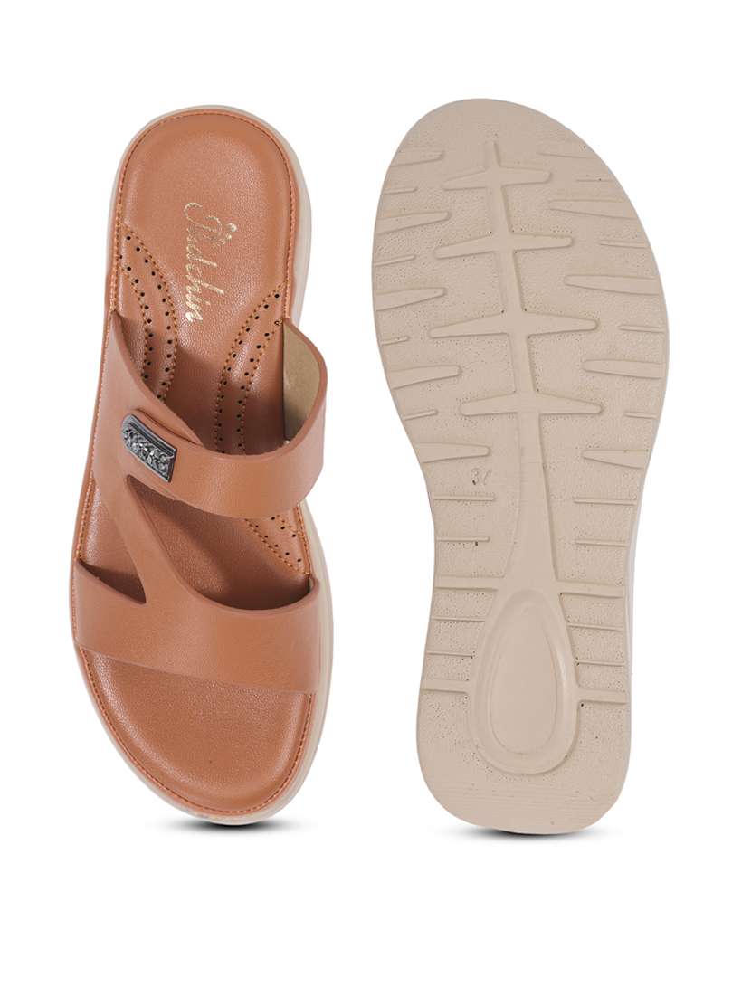 women solid slip on wedge - 21652920 -  Standard Image - 4