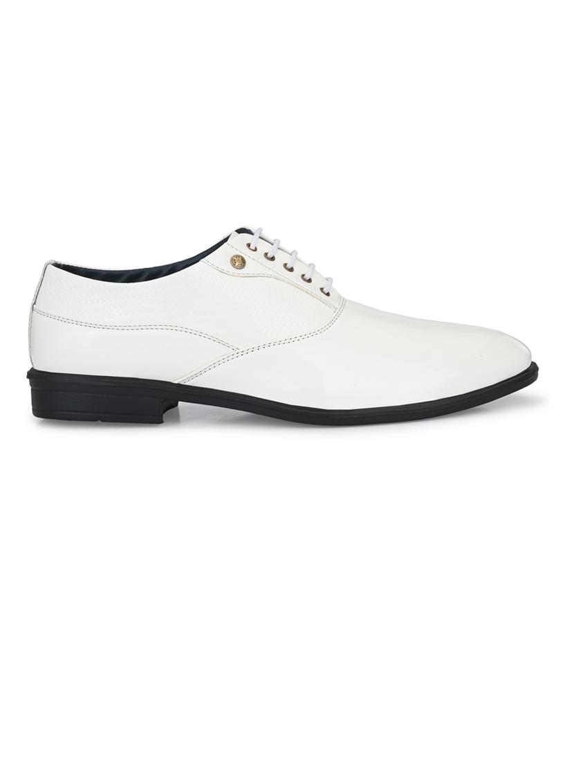 men white lace-up oxford - 21660447 -  Standard Image - 1