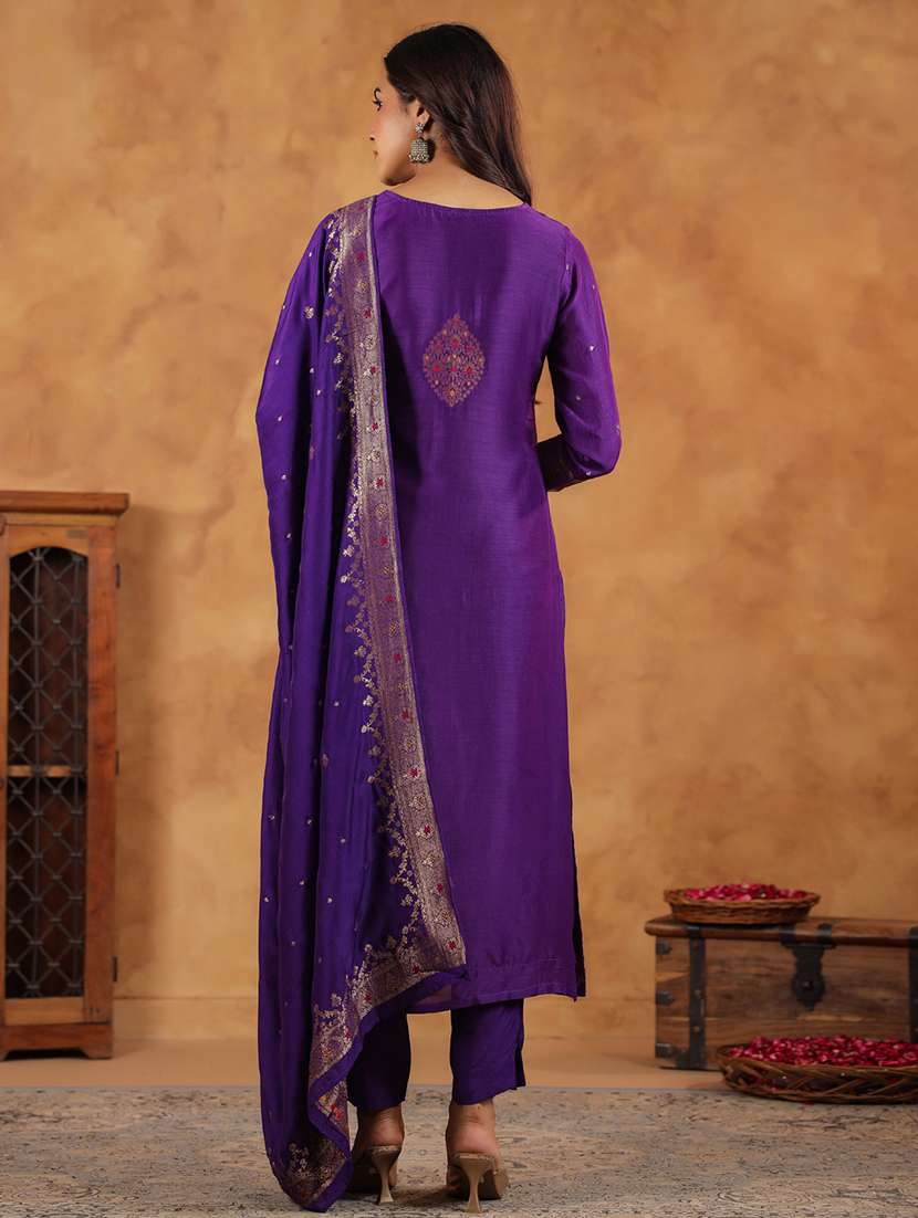 women self design three quarter sleeve suit set - 21660493 -  Standard Image - 4