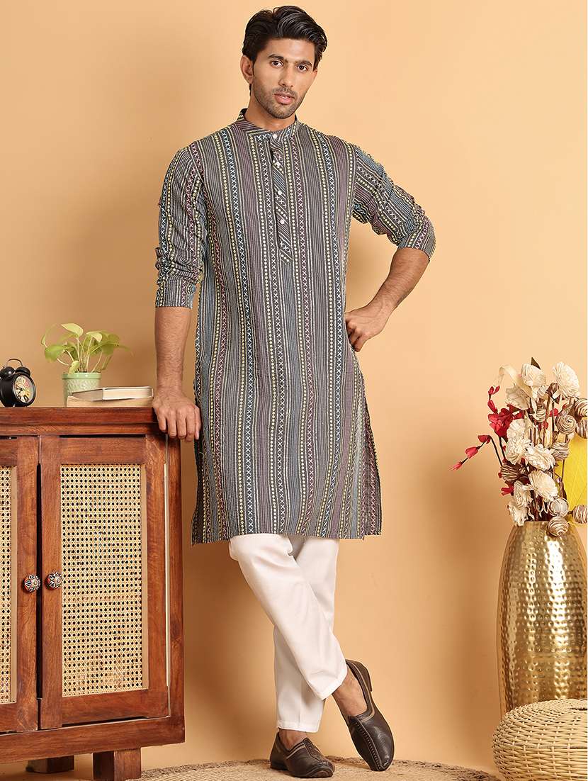 men embroidered mandarin neck long kurta - 21660538 -  Standard Image - 4