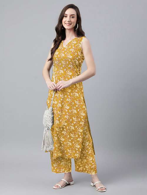 women floral printed sleeveless kurta pant set - 21660818 -  Standard Image - 0