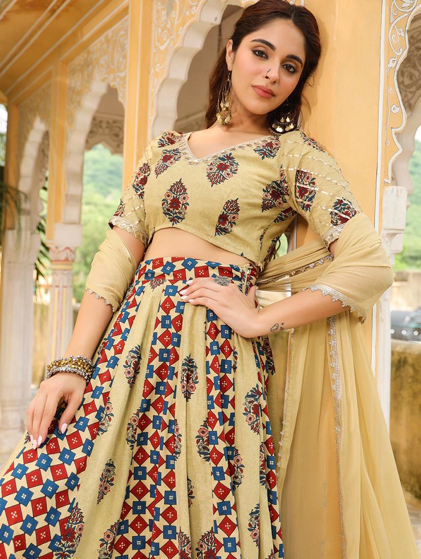 women beige printed stitched flared lehenga - 21660829 - Standard Image - 4