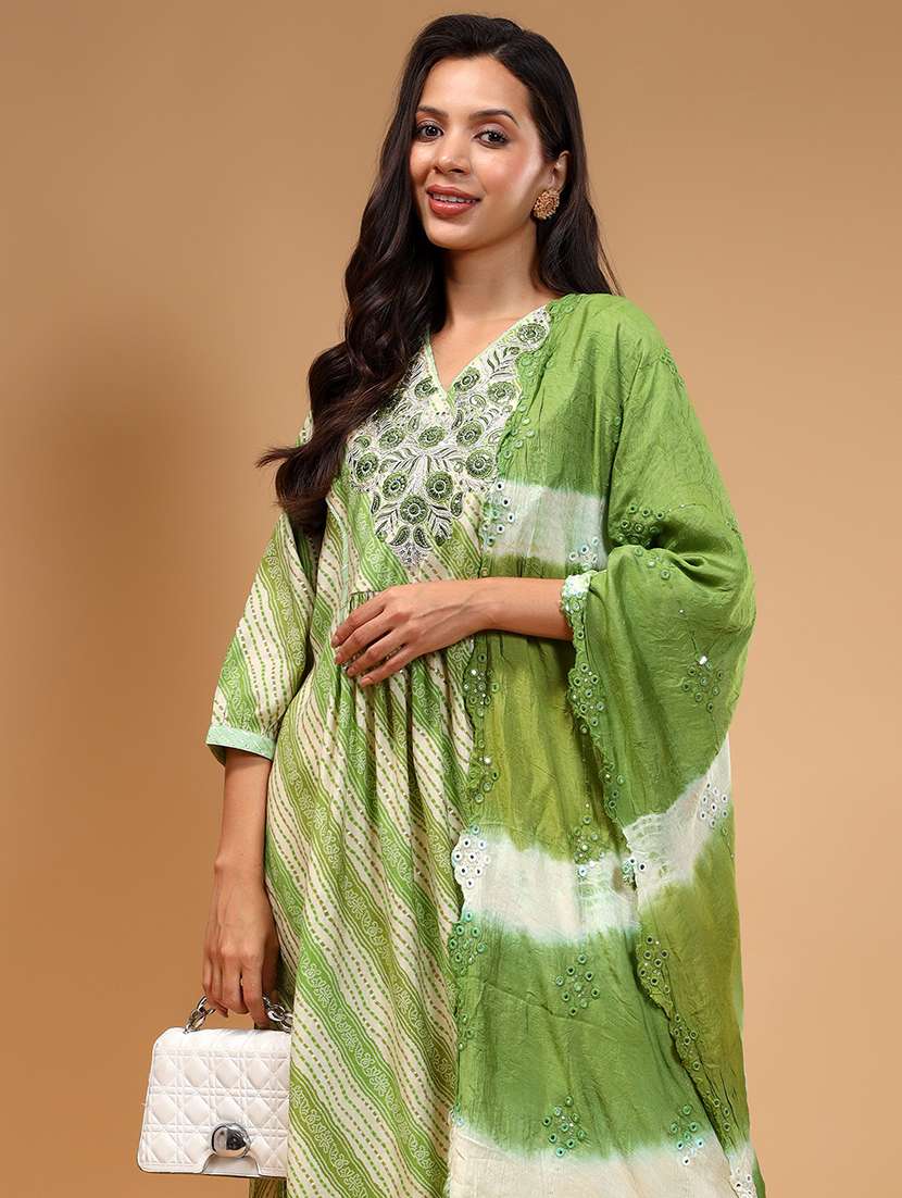 women green printed kurta salwar set with dupatta - 21661041 -  Standard Image - 4