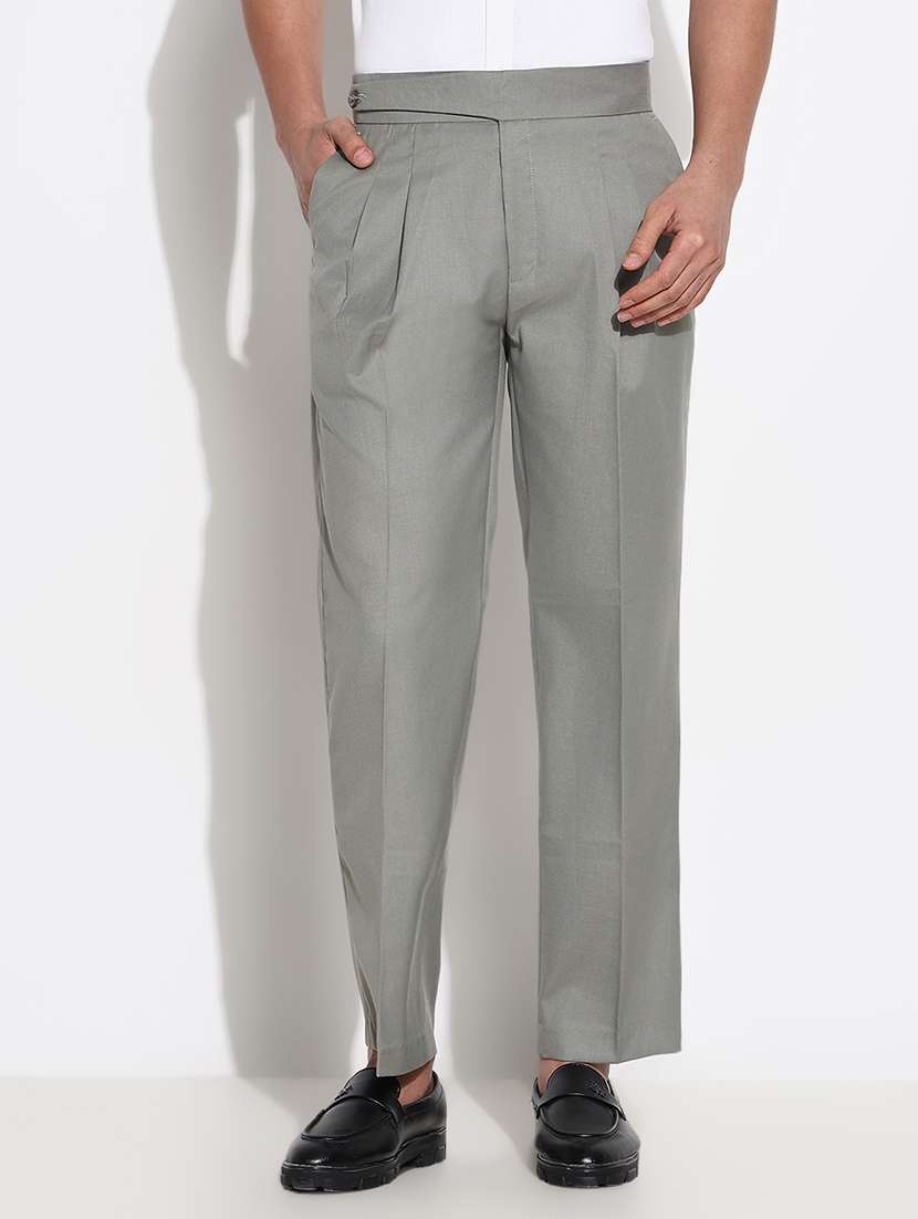 men solid mid rise loose fit trouser