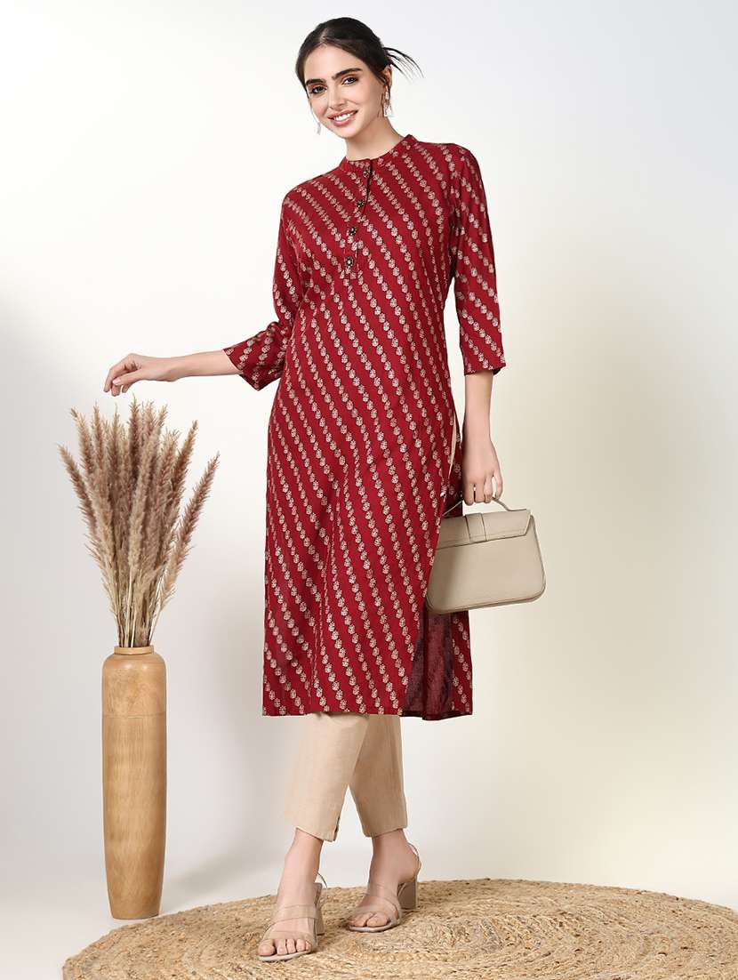 women maroon printed three quarter sleeve straight kurta - 21661538 -  Standard Image - 4