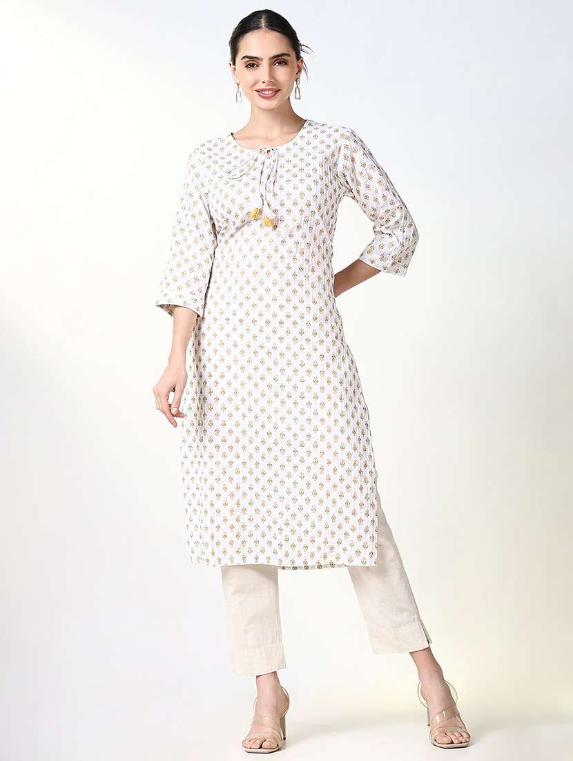 women there quarter sleeve staright kurta - 21661544 - Zoom Image - 0