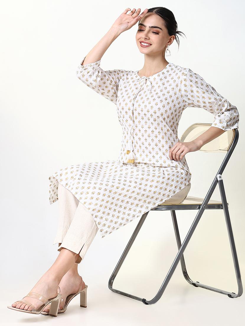 women there quarter sleeve staright kurta - 21661544 -  Standard Image - 1