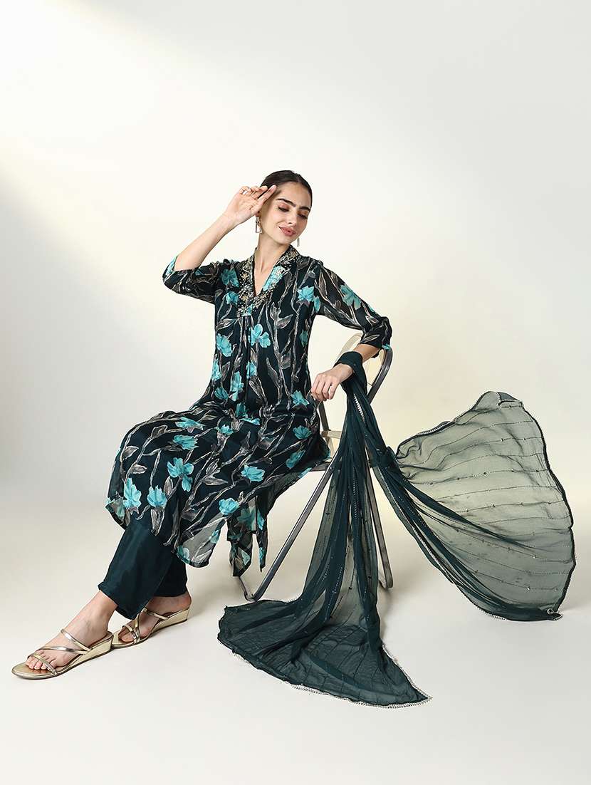 women three quarter sleeve kurta pant with dupatta set - 21661571 -  Standard Image - 1