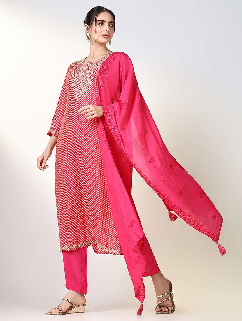 women leheriya kurta pant set with dupatta - 21661584 -  Standard Image - 4