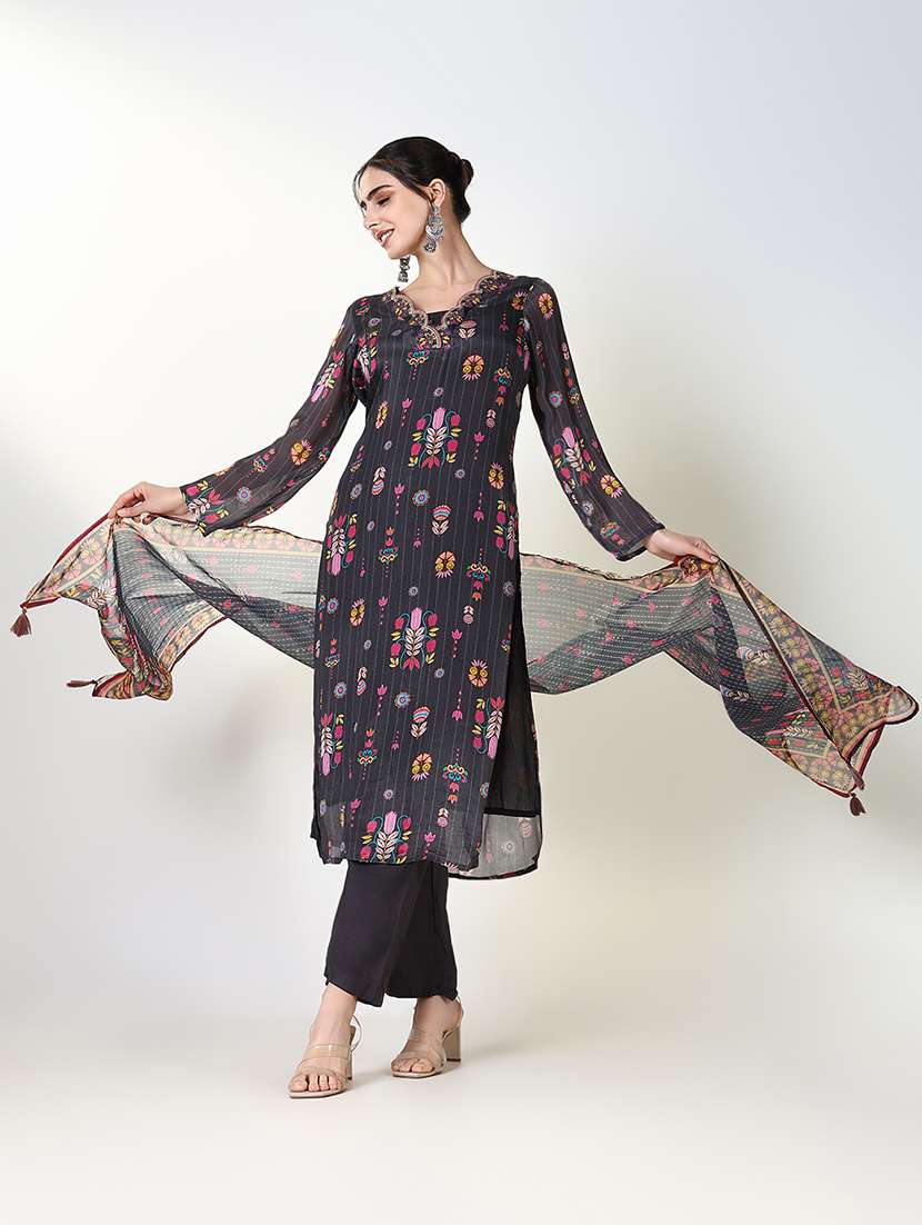 women floral printed kurta pant set with dupatta - 21661588 -  Standard Image - 1