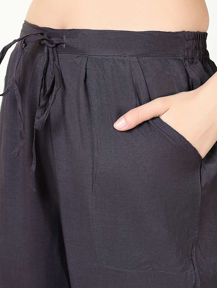 women floral printed kurta pant set with dupatta - 21661588 -  Standard Image - 6