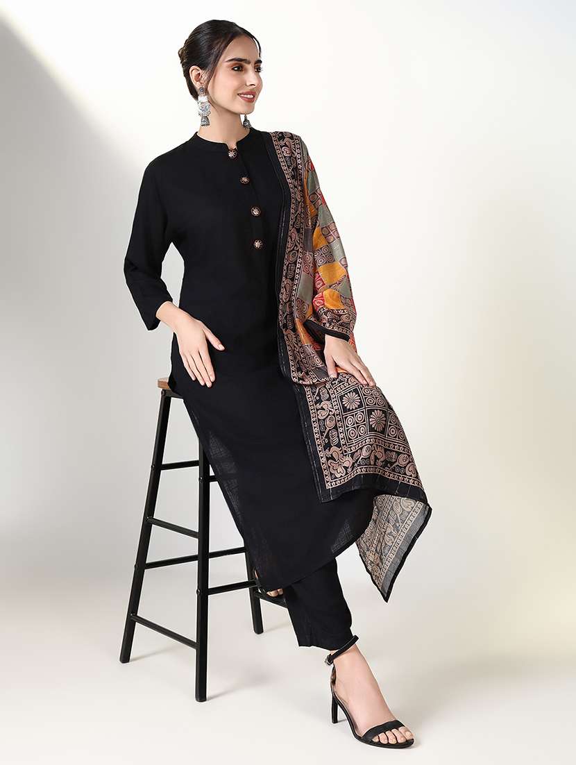 women solid mandarin neck kurta pant set with dupatta - 21661595 -  Standard Image - 4