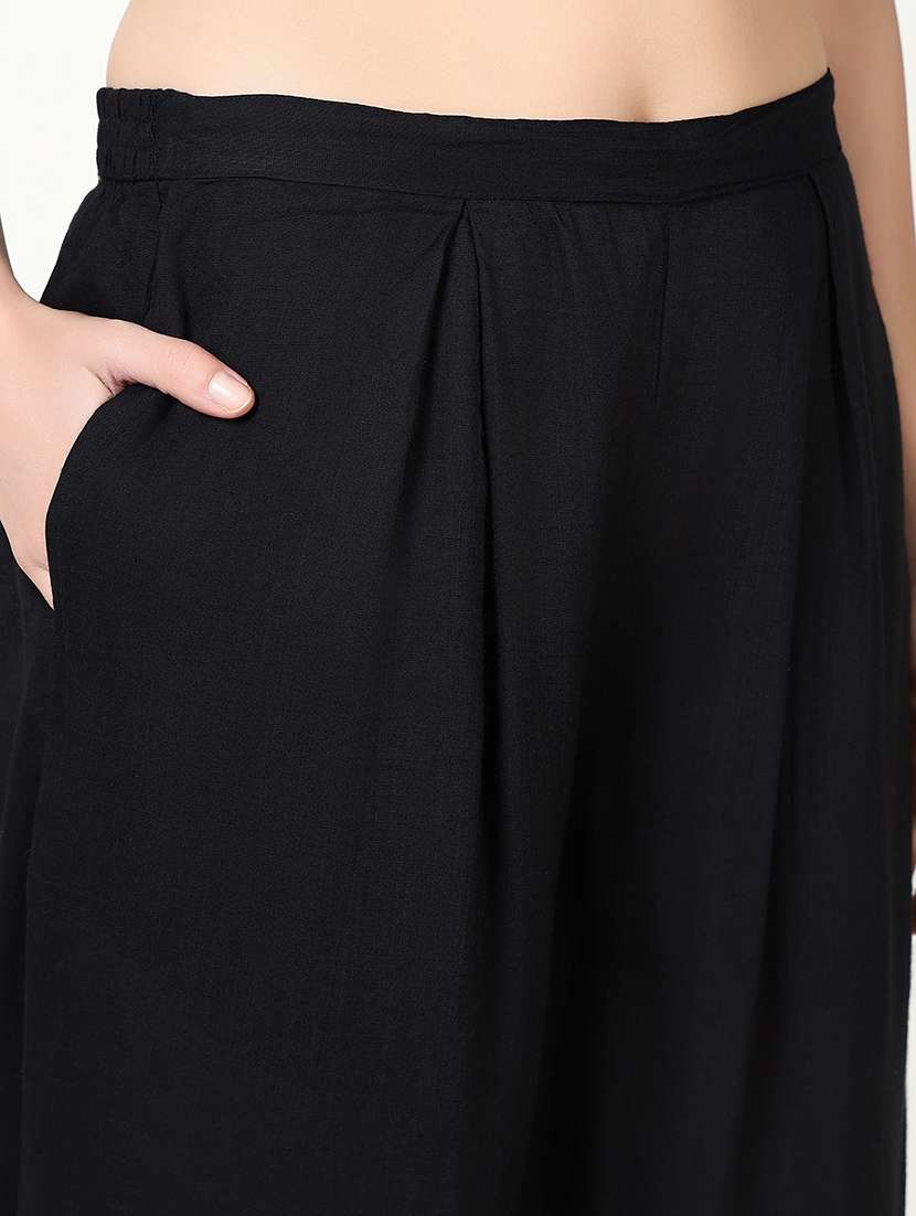 women solid mandarin neck kurta pant set with dupatta - 21661595 -  Standard Image - 6