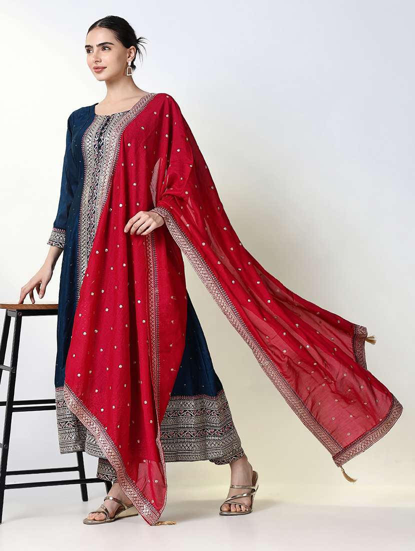 women three quarter sleeve kurta pant with dupatta set - 21661609 -  Standard Image - 4