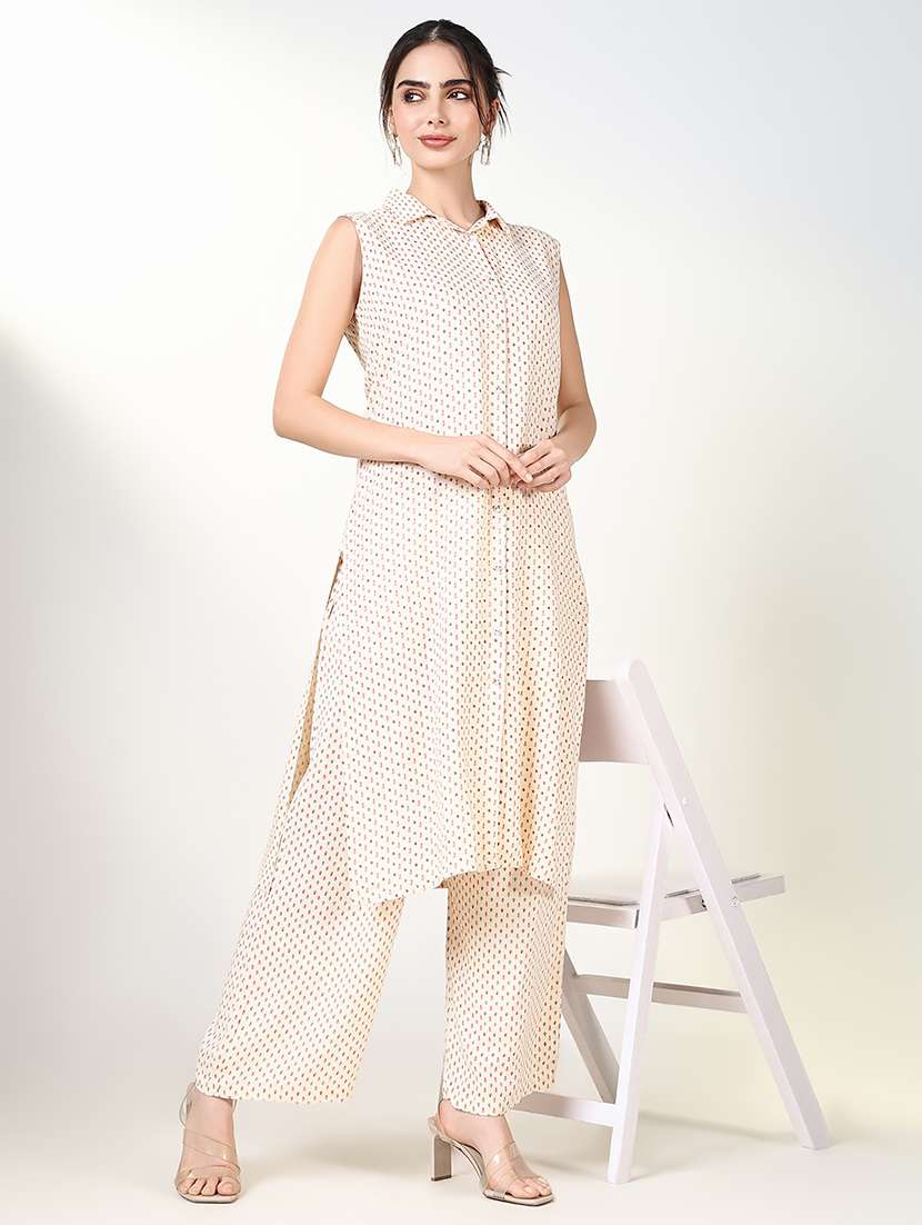 women cream printed sleeveless kurta palazzo set - 21661626 -  Standard Image - 4
