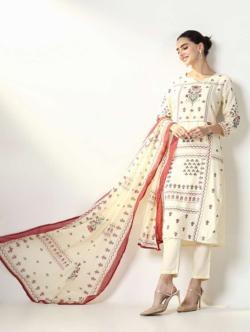 women three quarter sleeve kurta pant with dupatta set - 21661630 -  Standard Image - 4