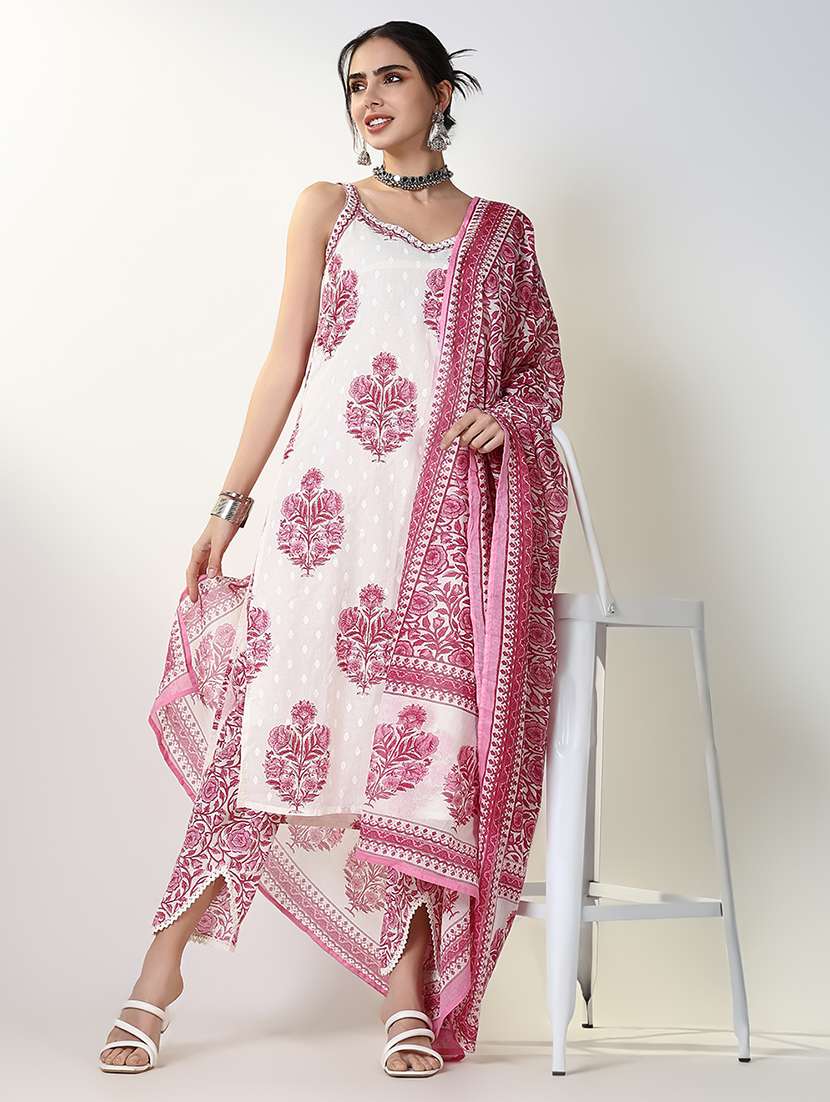 women white floral printed sleeveless kurta pant with dupatta set - 21661634 -  Standard Image - 1