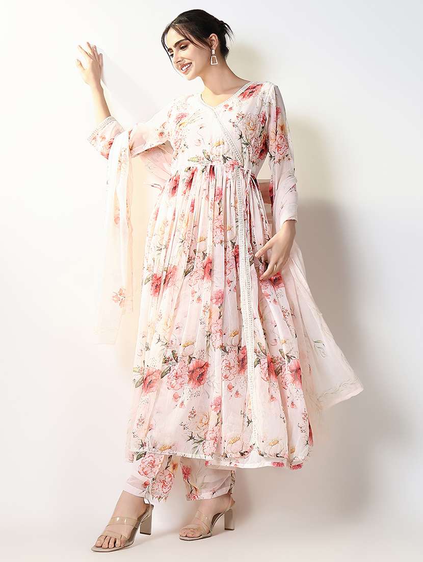 women floral three quarter sleeve kurta pant with dupatta set - 21661637 -  Standard Image - 1