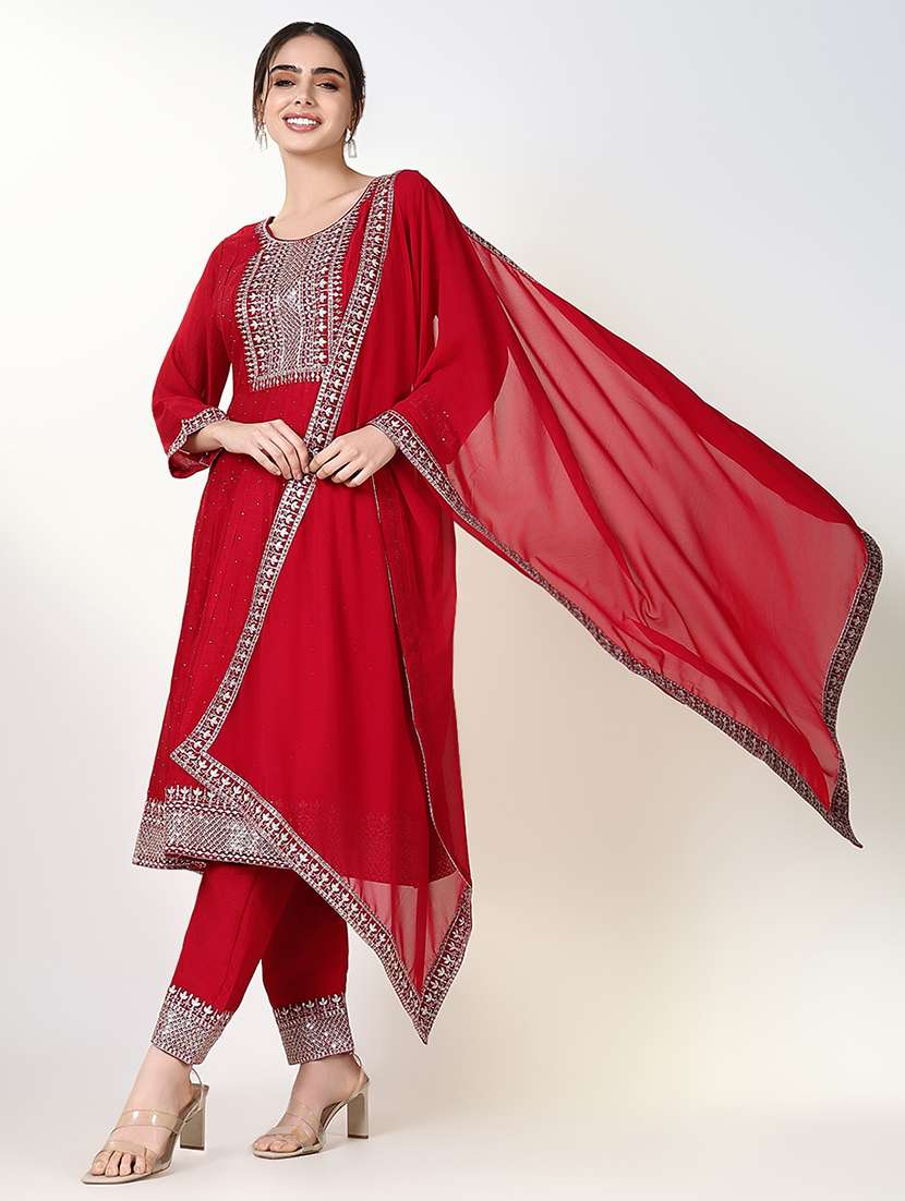 women embroidered kurta pant set with dupatta - 21661653 -  Standard Image - 4