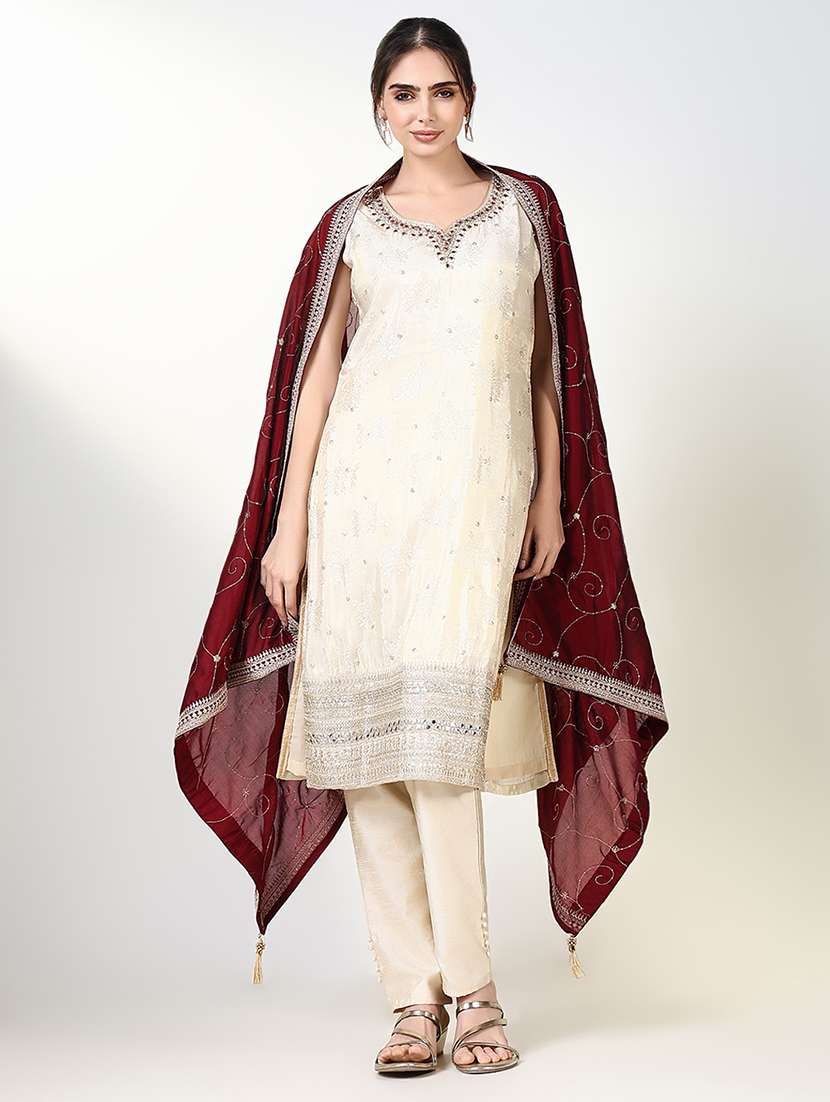 women embroidered sleeveless kurta pant with dupatta set - 21661667 - Standard Image - 4