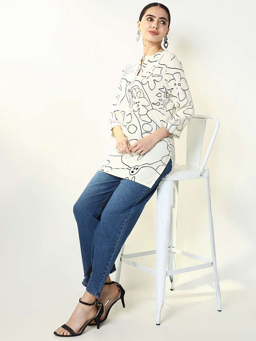 women three quarter sleeve straight kurti - 21661678 -  Standard Image - 4