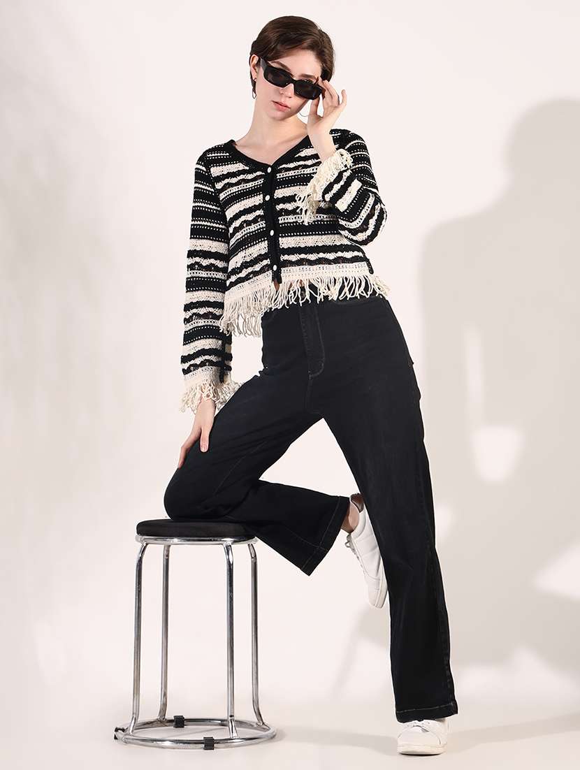 women crochet detailed crop top - 21661767 -  Standard Image - 4