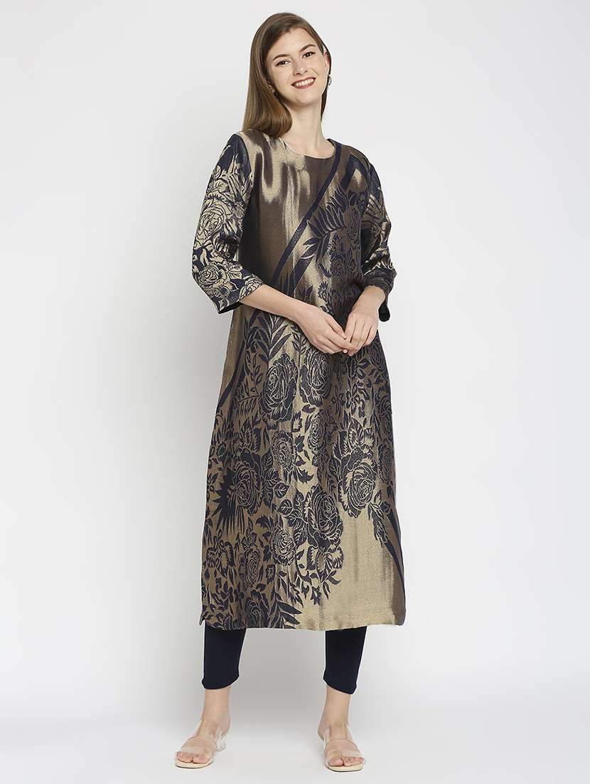 women self design three quarter sleeve straight kurta