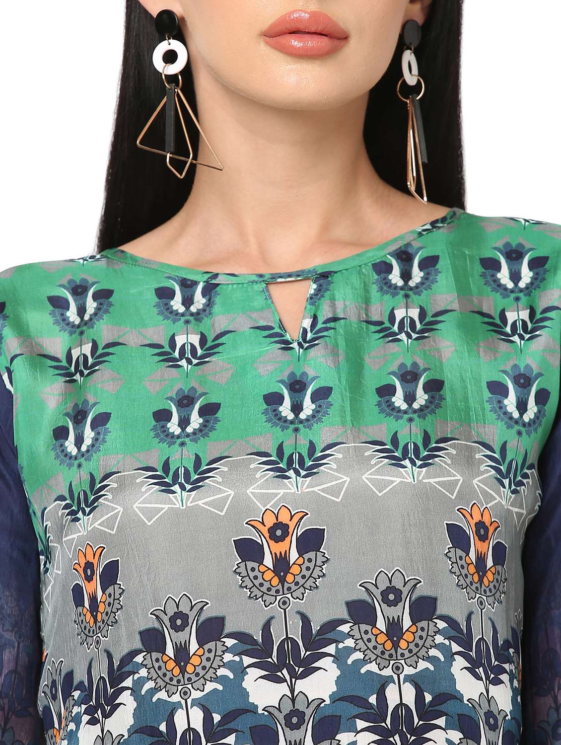 women floral three quarter sleeve straight kurta - 21662157 -  Standard Image - 6