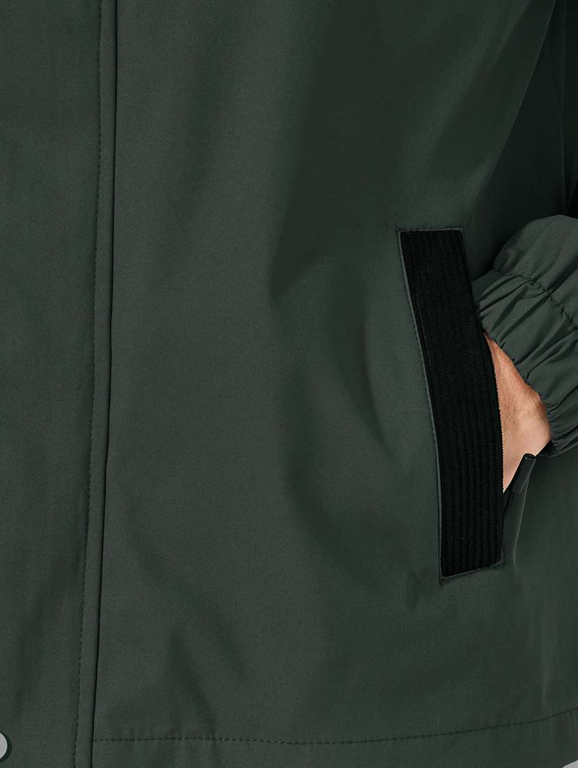 men green color block long sleeve bomber jacket - 21662690 -  Standard Image - 4