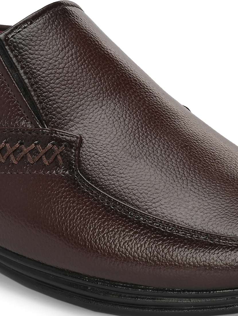 men brown slip on formal shoes - 21662998 -  Standard Image - 4