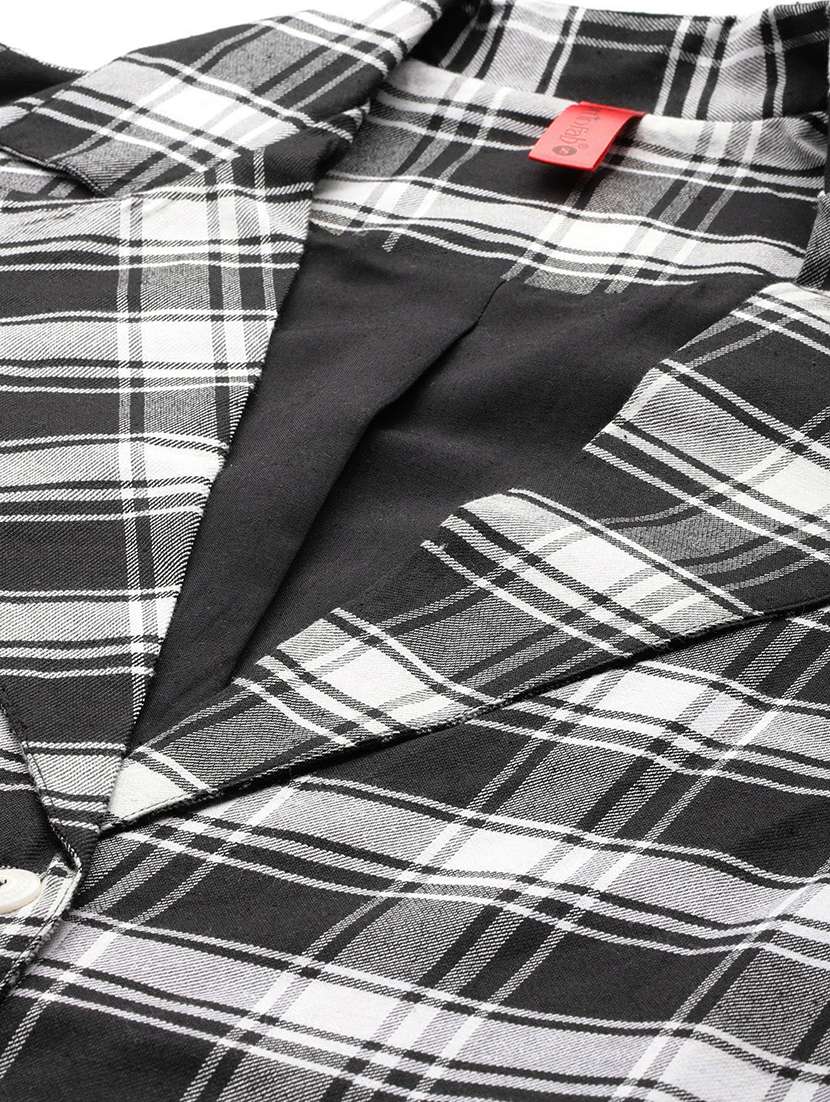 women black checks blazer & trousers co-ords set - 21663358 -  Standard Image - 4