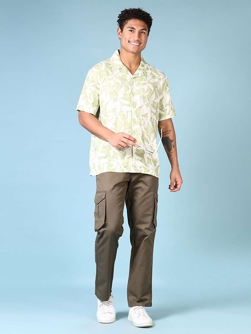 men printed short sleeve casual shirt - 21665370 -  Standard Image - 4