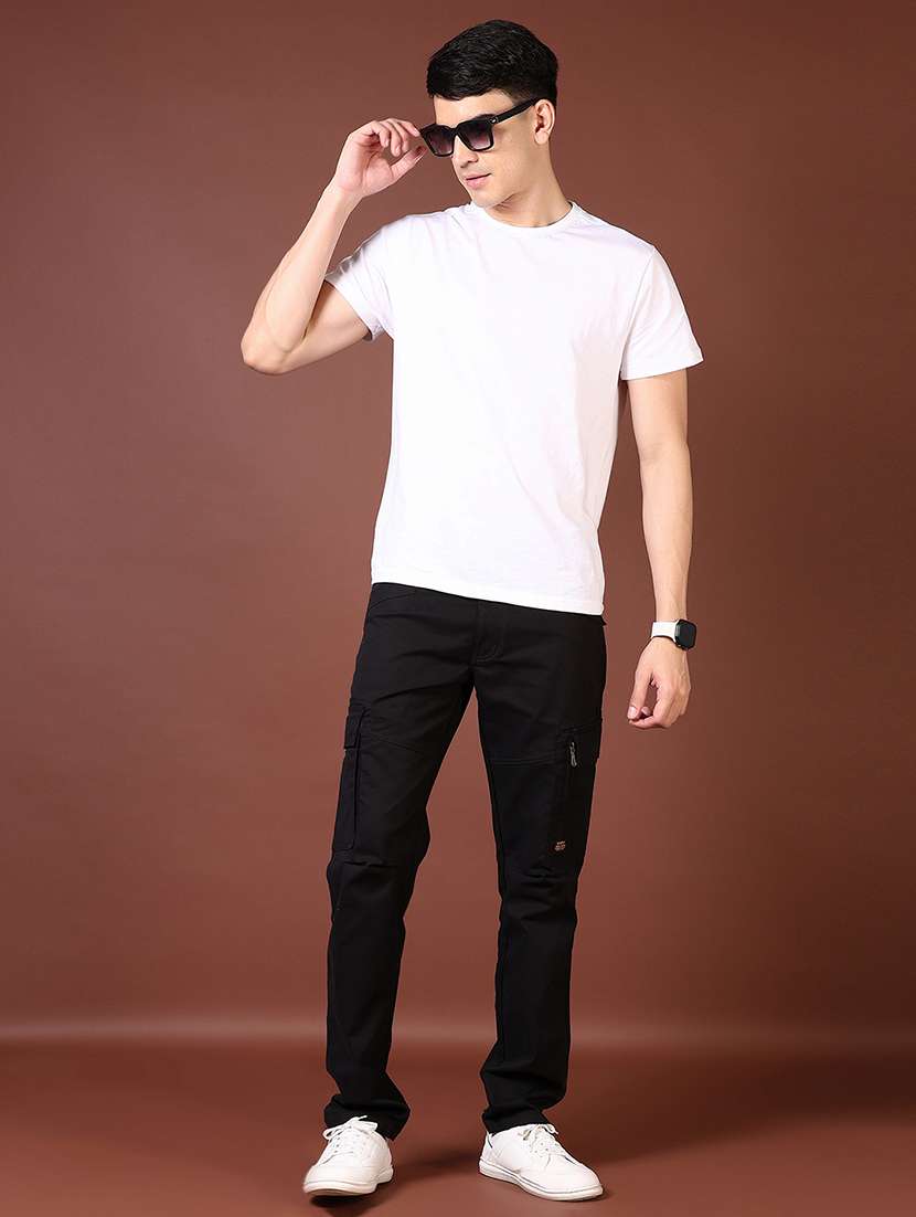 men solid mid rise regular fit cargo - 21665392 -  Standard Image - 4