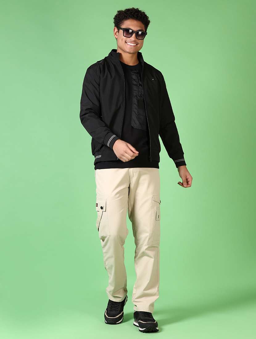 men solid mid rise regular fit cargo - 21665430 -  Standard Image - 4