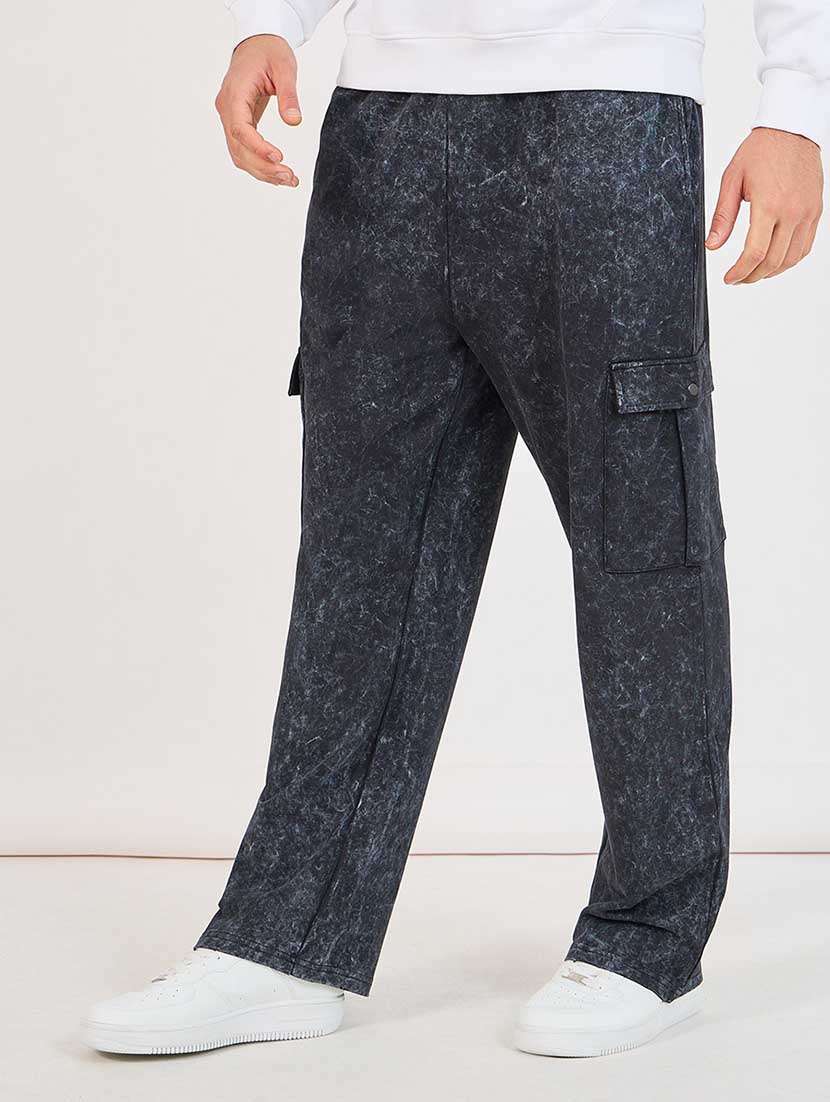 men black printed cargos - 21666313 - Standard Image - 1