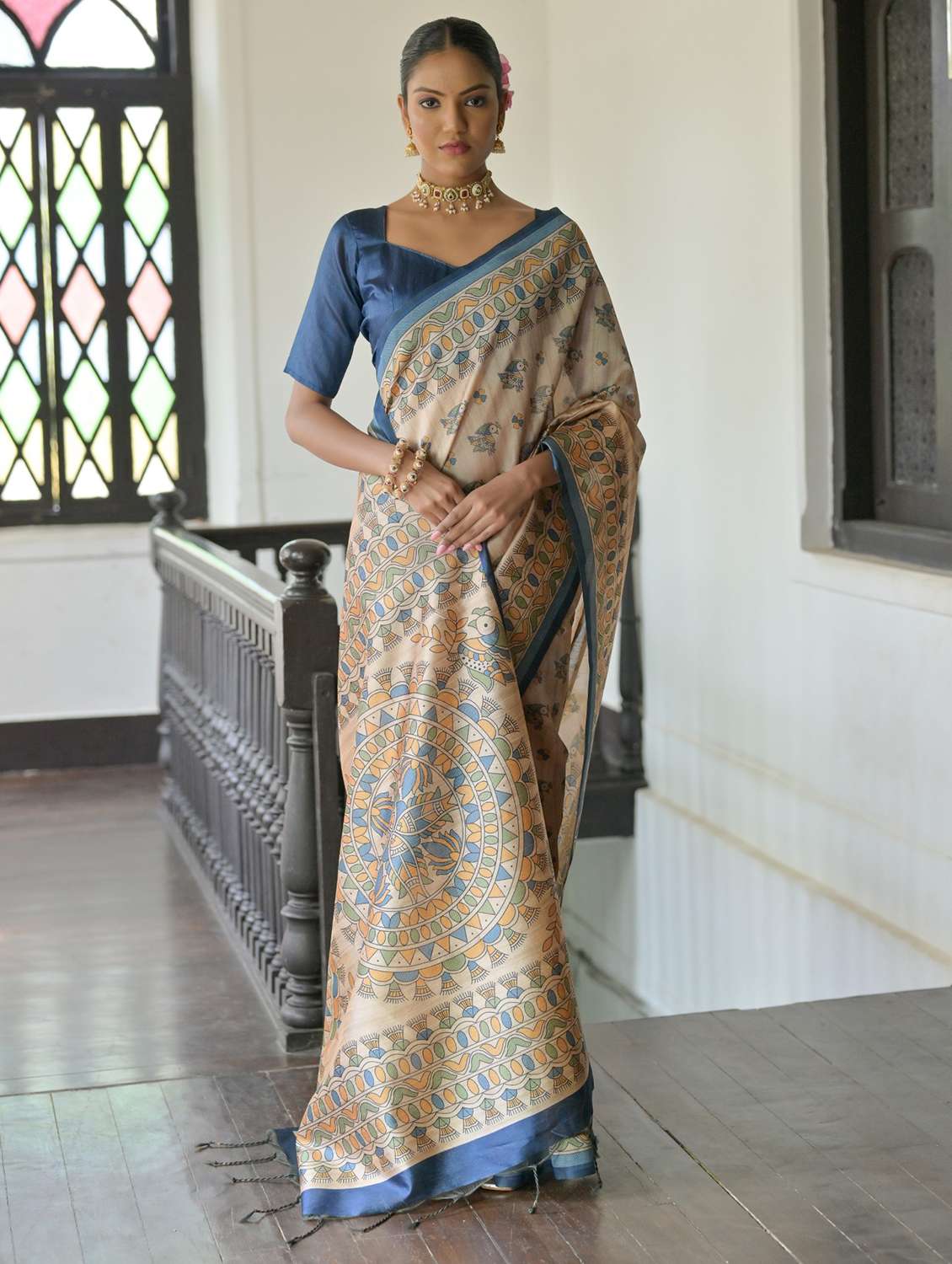 women mandhubani printed handloom saree with blouse - 21667357 - Standard Image - 1