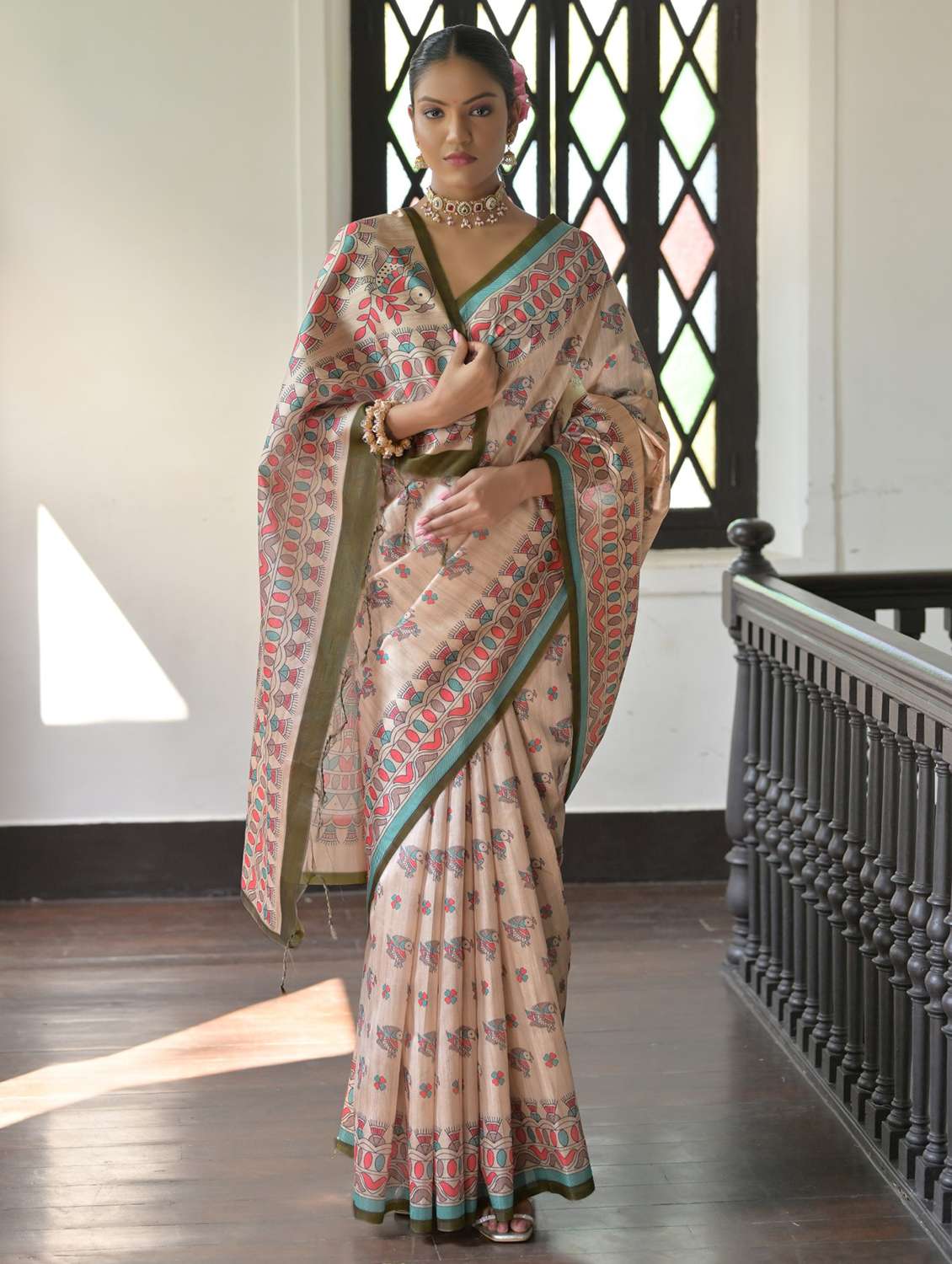 women mandhubani printed handloom saree with blouse - 21667359 - Standard Image - 1