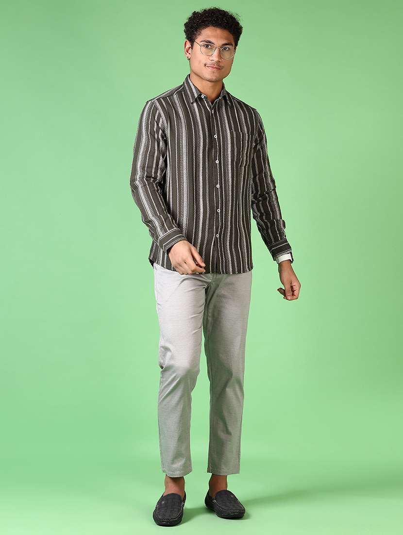 men solid mid rise flat front casual trouser - 21667599 -  Standard Image - 4